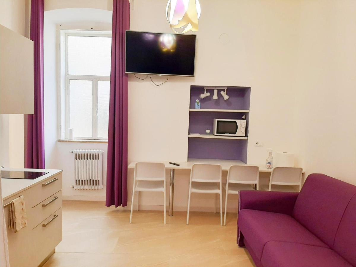 Trieste Center Rooms & Apartments - Fiori Di Trieste Exterior foto